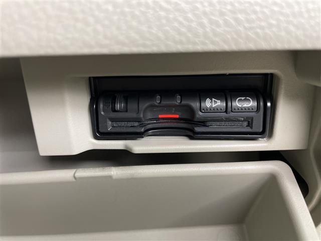 セレナ ２０Ｇ　寒冷地仕様　スマートキー＆プッシュスタート　クルーズコントロール　純正ナビ＆ＣＤ＆ＤＶＤ＆ＳＤ＆ＢＴ＆ＴＶ　バックカメラ　３列シート　両側パワースライドドア　ビルトインＥＴＣ　電動格納ミラー（28枚目）