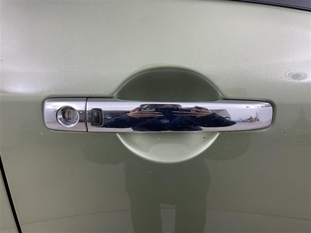 セレナ ２０Ｇ　寒冷地仕様　スマートキー＆プッシュスタート　クルーズコントロール　純正ナビ＆ＣＤ＆ＤＶＤ＆ＳＤ＆ＢＴ＆ＴＶ　バックカメラ　３列シート　両側パワースライドドア　ビルトインＥＴＣ　電動格納ミラー（35枚目）