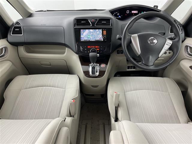 セレナ ２０Ｇ　寒冷地仕様　スマートキー＆プッシュスタート　クルーズコントロール　純正ナビ＆ＣＤ＆ＤＶＤ＆ＳＤ＆ＢＴ＆ＴＶ　バックカメラ　３列シート　両側パワースライドドア　ビルトインＥＴＣ　電動格納ミラー（42枚目）