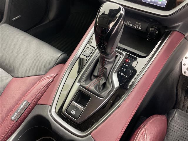 レヴォーグ ＳＴＩスポーツ　ＥＸ　センターインフォメーションディスプレイ＆ＴＶ＆ＢＴ＆ＵＳＢ＆ＡＵＸ　全方位カメラ　アイサイト　レーンキープアシスト　アダプティブクルーズコントロール　パワーバックドア　前席パワーシート　シートヒーター（25枚目）