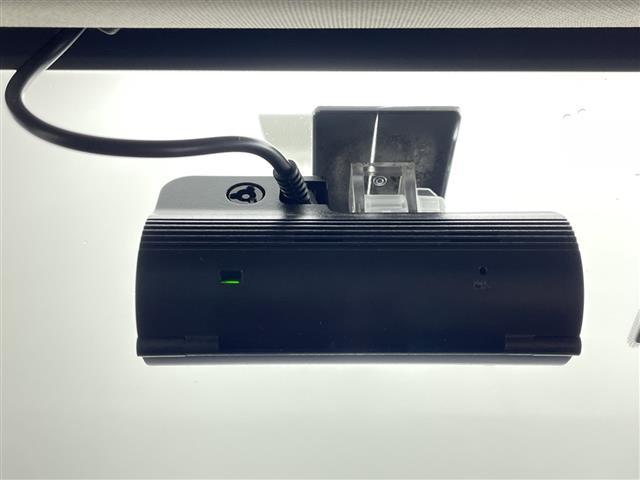 レヴォーグ ＳＴＩスポーツ　ＥＸ　センターインフォメーションディスプレイ＆ＴＶ＆ＢＴ＆ＵＳＢ＆ＡＵＸ　全方位カメラ　アイサイト　レーンキープアシスト　アダプティブクルーズコントロール　パワーバックドア　前席パワーシート　シートヒーター（30枚目）