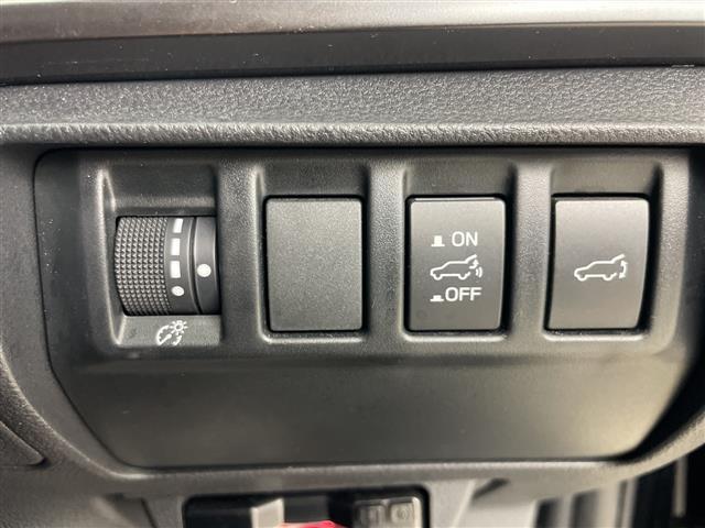 レヴォーグ ＳＴＩスポーツ　ＥＸ　センターインフォメーションディスプレイ＆ＴＶ＆ＢＴ＆ＵＳＢ＆ＡＵＸ　全方位カメラ　アイサイト　レーンキープアシスト　アダプティブクルーズコントロール　パワーバックドア　前席パワーシート　シートヒーター（31枚目）