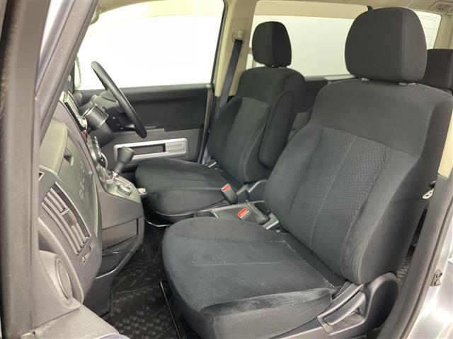 デリカD:5 M 社外ナビ 左側パワースライドドア 横滑り防止装置 社外ETC 社外フロアマット 社外ヒッチメンバー HIDヘッドライト オートライト スチール冬タイヤ積込 スマートキー スペアキー(14枚目)