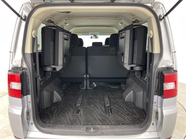 デリカD:5 M 社外ナビ 左側パワースライドドア 横滑り防止装置 社外ETC 社外フロアマット 社外ヒッチメンバー HIDヘッドライト オートライト スチール冬タイヤ積込 スマートキー スペアキー(20枚目)