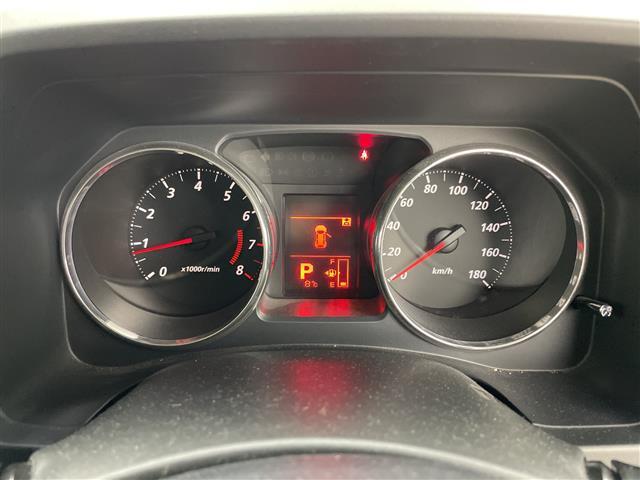 デリカD:5 M 社外ナビ 左側パワースライドドア 横滑り防止装置 社外ETC 社外フロアマット 社外ヒッチメンバー HIDヘッドライト オートライト スチール冬タイヤ積込 スマートキー スペアキー(21枚目)