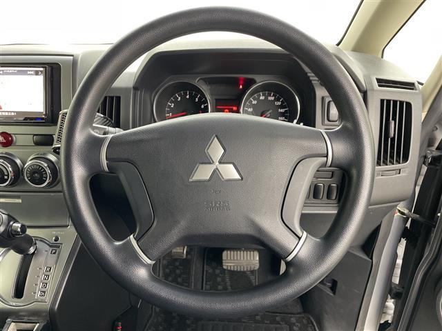 デリカD:5 M 社外ナビ 左側パワースライドドア 横滑り防止装置 社外ETC 社外フロアマット 社外ヒッチメンバー HIDヘッドライト オートライト スチール冬タイヤ積込 スマートキー スペアキー(22枚目)