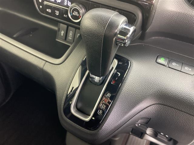 N-BOXカスタム G・Lターボホンダセンシング 純正ナビ&CD&DVD&SD&BT&TV バックカメラ 両側パワースライドドア ホンダセンシング レーダークルーズコントロール 前席シートヒーター 純正ドライブレコーダー コーナーセンサー(28枚目)