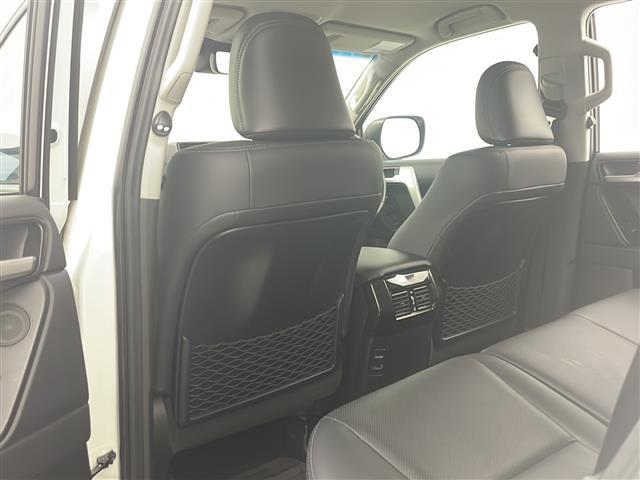 ランドクルーザープラド TX Lパッケージ・ブラックエディション スマートキー&プッシュスタート/寒冷地仕様/純正ナビ(TV/BT/AppleCarPlay/AndroidAuto)/全方位カメラ/リアスポイラー/革シート/前席パワーシート&シートヒーター/クルコン(14枚目)