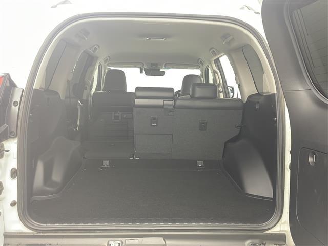 ランドクルーザープラド TX Lパッケージ・ブラックエディション スマートキー&プッシュスタート/寒冷地仕様/純正ナビ(TV/BT/AppleCarPlay/AndroidAuto)/全方位カメラ/リアスポイラー/革シート/前席パワーシート&シートヒーター/クルコン(17枚目)