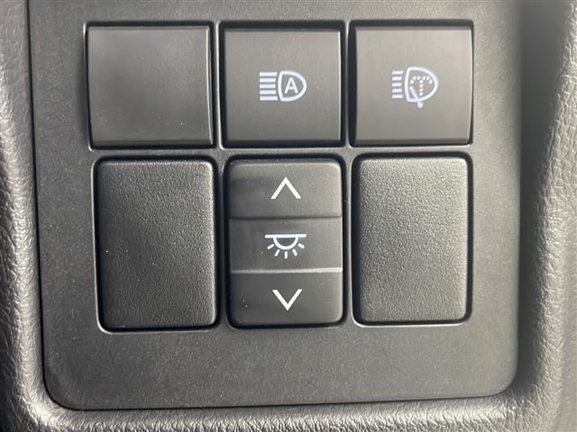 ランドクルーザープラド TX Lパッケージ・ブラックエディション スマートキー&プッシュスタート/寒冷地仕様/純正ナビ(TV/BT/AppleCarPlay/AndroidAuto)/全方位カメラ/リアスポイラー/革シート/前席パワーシート&シートヒーター/クルコン(29枚目)