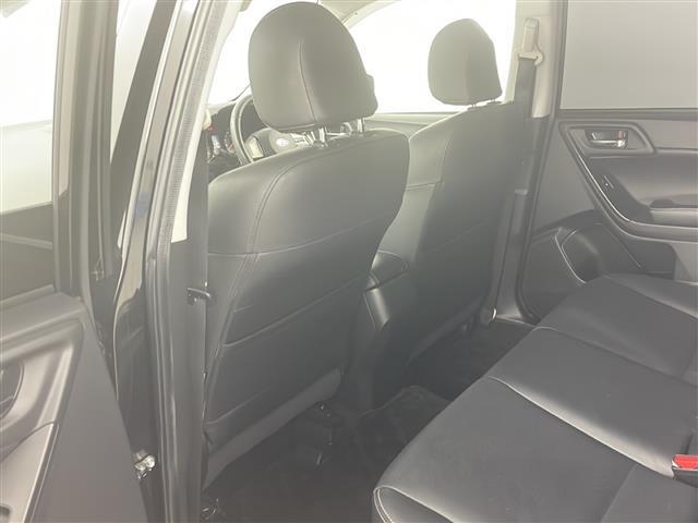 フォレスター ２．０ｉ－Ｓ　アイサイト　スマートキー＆プッシュスタート／社外ナビ（ＴＶ／ＢＴ／ＤＶＤ／ＣＤ）／バックカメラ／アイサイト／レザーシート／前席パワーシート＆シートヒーター／アイドリングストップ／パワーバックドア（14枚目）