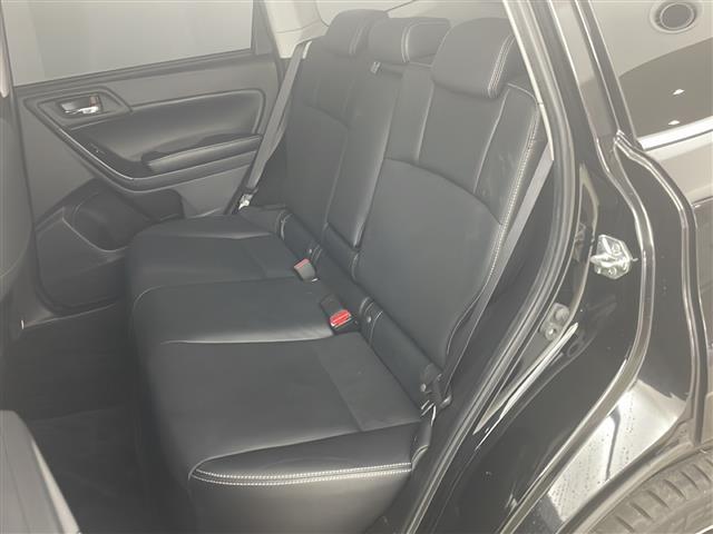 フォレスター ２．０ｉ－Ｓ　アイサイト　スマートキー＆プッシュスタート／社外ナビ（ＴＶ／ＢＴ／ＤＶＤ／ＣＤ）／バックカメラ／アイサイト／レザーシート／前席パワーシート＆シートヒーター／アイドリングストップ／パワーバックドア（15枚目）