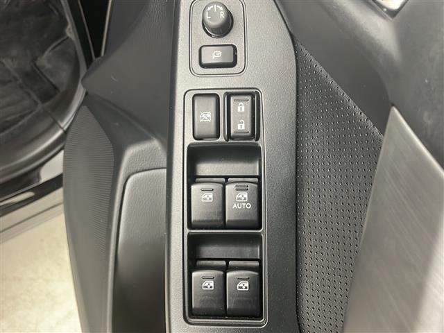 フォレスター ２．０ｉ－Ｓ　アイサイト　スマートキー＆プッシュスタート／社外ナビ（ＴＶ／ＢＴ／ＤＶＤ／ＣＤ）／バックカメラ／アイサイト／レザーシート／前席パワーシート＆シートヒーター／アイドリングストップ／パワーバックドア（34枚目）