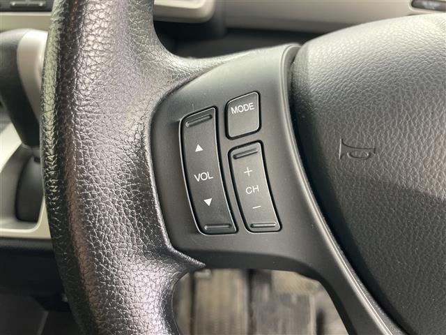 フリード Ｇ　ジャストセレクション　・４ＷＤ・ワンオーナー・寒冷地仕様・純正ナビ＆ＴＶ＆ＣＤ＆ＤＶＤ＆ＢＴ・片側パワースライドドア・バックカメラ・ビルトインＥＴＣ・ＨＩＤヘッドライト・オートライト・スマートキー・スペアキー（11枚目）