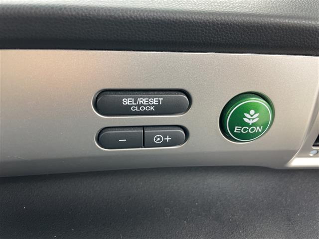 フリード Ｇ　ジャストセレクション　・４ＷＤ・ワンオーナー・寒冷地仕様・純正ナビ＆ＴＶ＆ＣＤ＆ＤＶＤ＆ＢＴ・片側パワースライドドア・バックカメラ・ビルトインＥＴＣ・ＨＩＤヘッドライト・オートライト・スマートキー・スペアキー（17枚目）