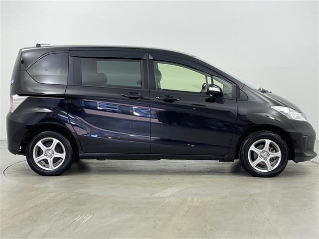 フリード Ｇ　ジャストセレクション　・４ＷＤ・ワンオーナー・寒冷地仕様・純正ナビ＆ＴＶ＆ＣＤ＆ＤＶＤ＆ＢＴ・片側パワースライドドア・バックカメラ・ビルトインＥＴＣ・ＨＩＤヘッドライト・オートライト・スマートキー・スペアキー（37枚目）