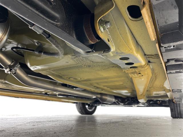 スペーシアギア ハイブリッドＸＺ　ターボ　デュアルカメラブレーキサポート　レーダークルコン　レーンキープアシスト　横滑り防止装置　パドルシフト　前席シートヒーター　両側パワースライドドア　ＬＥＤヘッドライト　オートライト　スマートキー（5枚目）