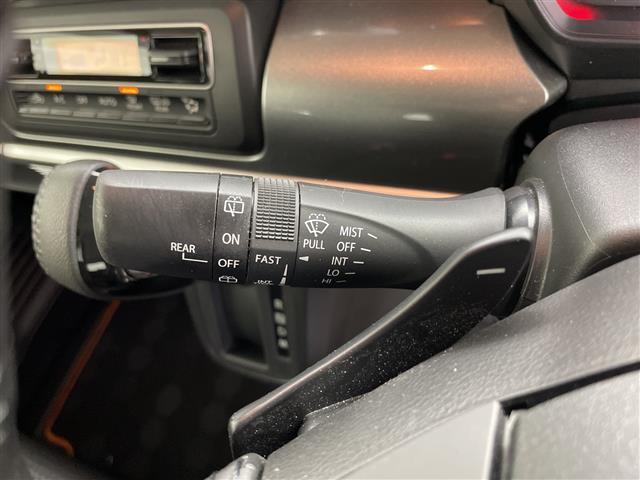 スペーシアギア ハイブリッドＸＺ　ターボ　デュアルカメラブレーキサポート　レーダークルコン　レーンキープアシスト　横滑り防止装置　パドルシフト　前席シートヒーター　両側パワースライドドア　ＬＥＤヘッドライト　オートライト　スマートキー（10枚目）