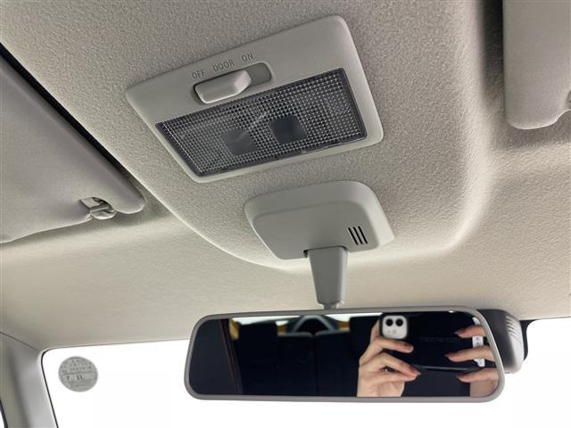 スペーシアギア ハイブリッドＸＺ　ターボ　デュアルカメラブレーキサポート　レーダークルコン　レーンキープアシスト　横滑り防止装置　パドルシフト　前席シートヒーター　両側パワースライドドア　ＬＥＤヘッドライト　オートライト　スマートキー（18枚目）