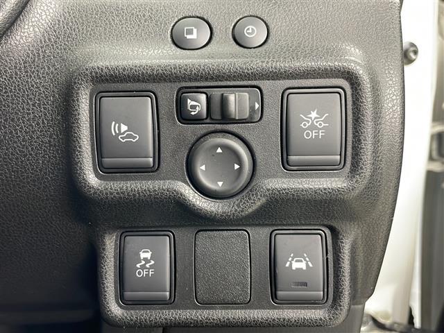 ノート ｅ－パワー　Ｘ　シーギア　純正ナビ＆ＣＤ＆ＤＶＤ＆ＳＤ＆ＵＳＢ＆ＢＴ＆ＴＶ＆ｉＰｏｄ　レーダークルーズコントロール　バックカメラ　全方位カメラ　横滑り防止装置　衝突被害軽減ブレーキ　ステアリングスイッチ　ＬＥＤヘッドライト（16枚目）