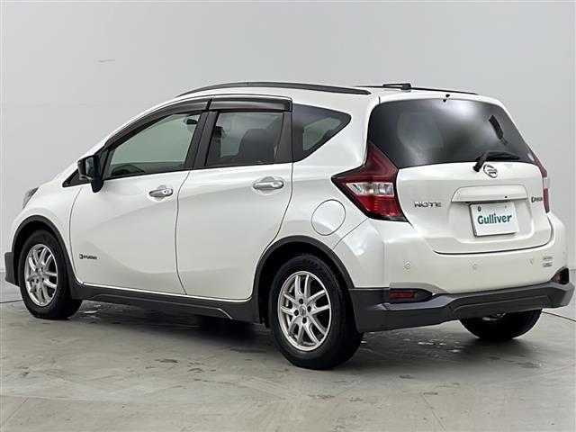 ノート ｅ－パワー　Ｘ　シーギア　純正ナビ＆ＣＤ＆ＤＶＤ＆ＳＤ＆ＵＳＢ＆ＢＴ＆ＴＶ＆ｉＰｏｄ　レーダークルーズコントロール　バックカメラ　全方位カメラ　横滑り防止装置　衝突被害軽減ブレーキ　ステアリングスイッチ　ＬＥＤヘッドライト（42枚目）