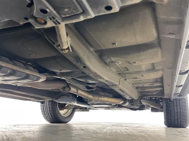 フォレスター ２．０ｉ－Ｌ　寒冷地仕様　　社外ナビ　　クルコン　　パドルシフト　　バックカメラ　　ステアリングスイッチ　　リモコンキー（8枚目）