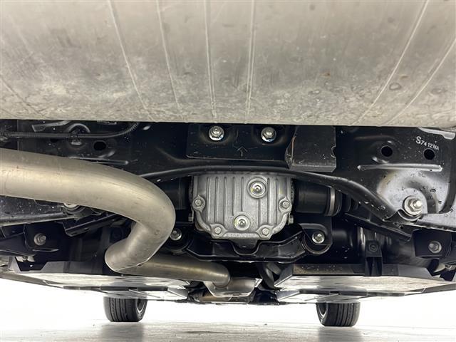 インプレッサスポーツ ２．０ｉ－Ｓアイサイト　４ＷＤ　純正ナビ　バックカメラ　アイサイト　アダプティブクルーズコントロール　・ブラインドスポットモニター　アイドリングストップ　パドルシフト　ドアミラーヒーター　前席パワーシート　オートライト（7枚目）