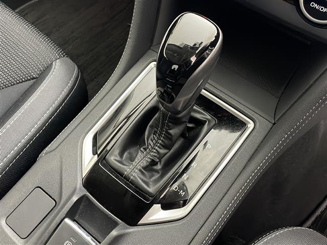 インプレッサスポーツ ２．０ｉ－Ｓアイサイト　４ＷＤ　純正ナビ　バックカメラ　アイサイト　アダプティブクルーズコントロール　・ブラインドスポットモニター　アイドリングストップ　パドルシフト　ドアミラーヒーター　前席パワーシート　オートライト（15枚目）