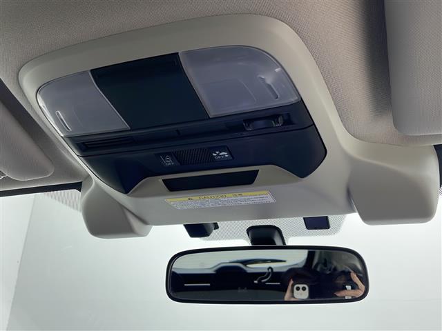 インプレッサスポーツ ２．０ｉ－Ｓアイサイト　４ＷＤ　純正ナビ　バックカメラ　アイサイト　アダプティブクルーズコントロール　・ブラインドスポットモニター　アイドリングストップ　パドルシフト　ドアミラーヒーター　前席パワーシート　オートライト（20枚目）