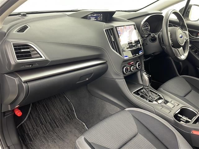 インプレッサスポーツ ２．０ｉ－Ｓアイサイト　４ＷＤ　純正ナビ　バックカメラ　アイサイト　アダプティブクルーズコントロール　・ブラインドスポットモニター　アイドリングストップ　パドルシフト　ドアミラーヒーター　前席パワーシート　オートライト（26枚目）