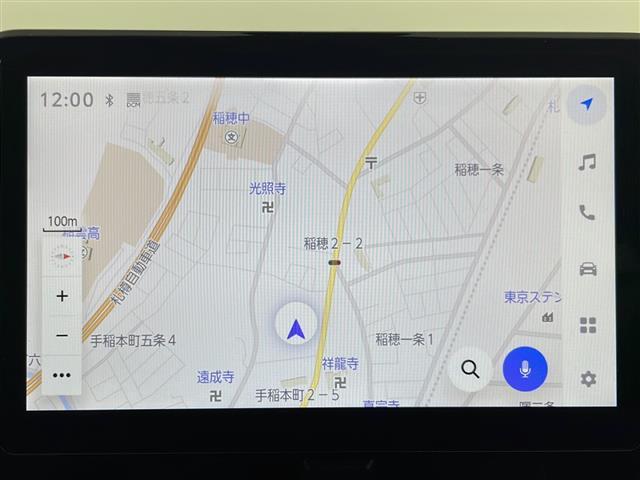 ヴォクシー ハイブリッドＳ－Ｚ　４ＷＤ　トヨタセーフティセンス　レーダークルーズコントロール　ブラインドスポットモニター　純正ナビ　全方位カメラ　両側パワスラ　純正フリップダウンモニター　ハーフレザーシート　前席シートヒーター（3枚目）