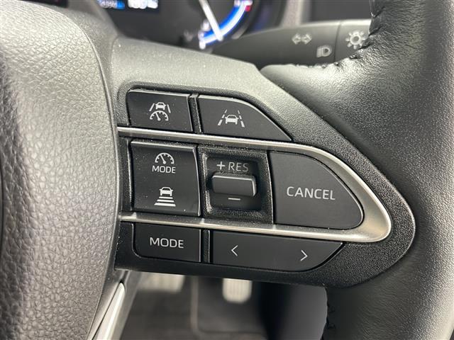 ヴォクシー ハイブリッドＳ－Ｚ　４ＷＤ　トヨタセーフティセンス　レーダークルーズコントロール　ブラインドスポットモニター　純正ナビ　全方位カメラ　両側パワスラ　純正フリップダウンモニター　ハーフレザーシート　前席シートヒーター（11枚目）