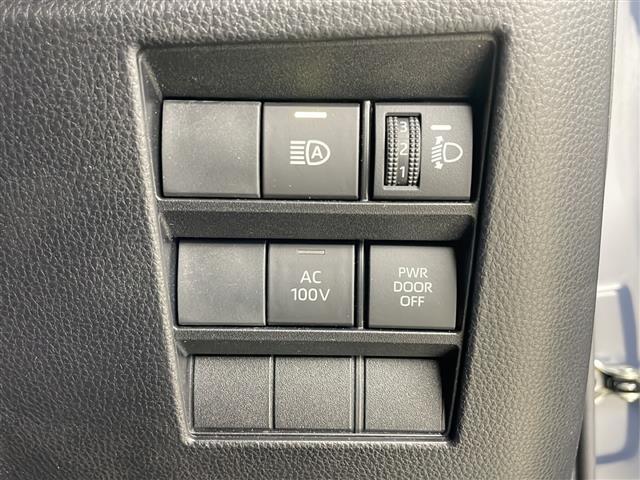 ヴォクシー ハイブリッドＳ－Ｚ　４ＷＤ　トヨタセーフティセンス　レーダークルーズコントロール　ブラインドスポットモニター　純正ナビ　全方位カメラ　両側パワスラ　純正フリップダウンモニター　ハーフレザーシート　前席シートヒーター（15枚目）