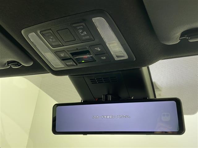 ヴォクシー ハイブリッドＳ－Ｚ　４ＷＤ　トヨタセーフティセンス　レーダークルーズコントロール　ブラインドスポットモニター　純正ナビ　全方位カメラ　両側パワスラ　純正フリップダウンモニター　ハーフレザーシート　前席シートヒーター（19枚目）