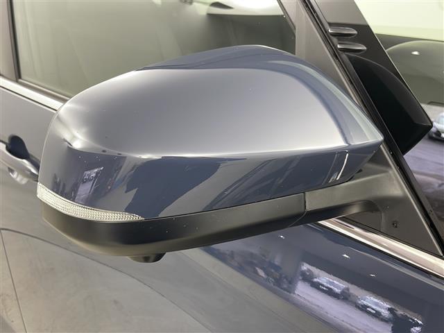 ヴォクシー ハイブリッドＳ－Ｚ　４ＷＤ　トヨタセーフティセンス　レーダークルーズコントロール　ブラインドスポットモニター　純正ナビ　全方位カメラ　両側パワスラ　純正フリップダウンモニター　ハーフレザーシート　前席シートヒーター（39枚目）