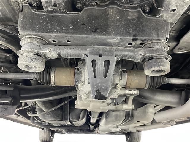 フリード Ｇ・ホンダセンシング　４ＷＤ　寒冷地　ホンダセンシング　アダプティブクルーズコントロール　横滑り防止装置　レーンキープアシスト　純正ナビ　バックカメラ　純正フリップダウンモニター　両側パワースライドドア　前席シートヒーター（6枚目）