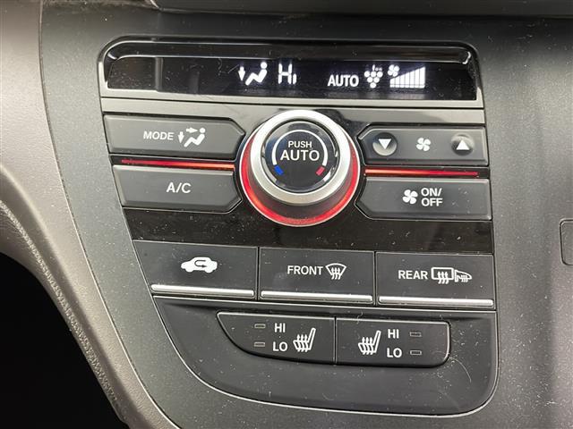 フリード Ｇ・ホンダセンシング　４ＷＤ　寒冷地　ホンダセンシング　アダプティブクルーズコントロール　横滑り防止装置　レーンキープアシスト　純正ナビ　バックカメラ　純正フリップダウンモニター　両側パワースライドドア　前席シートヒーター（13枚目）