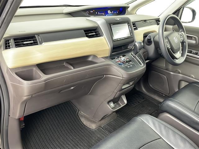 フリード Ｇ・ホンダセンシング　４ＷＤ　寒冷地　ホンダセンシング　アダプティブクルーズコントロール　横滑り防止装置　レーンキープアシスト　純正ナビ　バックカメラ　純正フリップダウンモニター　両側パワースライドドア　前席シートヒーター（24枚目）