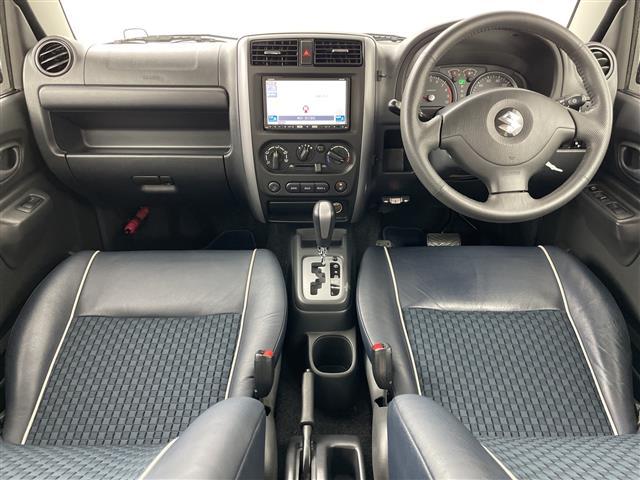 ジムニー ランドベンチャー　４ＷＤ　社外ナビ（ＭＡＸ５００）　ＣＤ／ワンセグＴＶ　ハーフレザーシート　Ｄ席シートヒーター　ルーフレール　社外ＬＥＤヘッドライト　ドアミラーヒーター（2枚目）