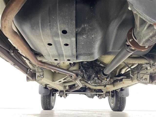 ジムニー ランドベンチャー　４ＷＤ　社外ナビ（ＭＡＸ５００）　ＣＤ／ワンセグＴＶ　ハーフレザーシート　Ｄ席シートヒーター　ルーフレール　社外ＬＥＤヘッドライト　ドアミラーヒーター（6枚目）