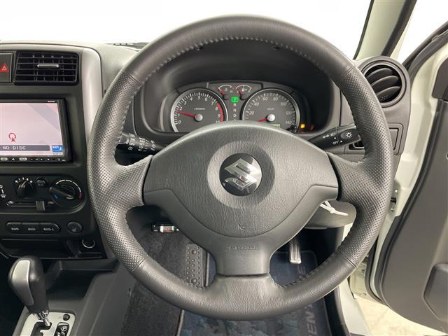 ジムニー ランドベンチャー　４ＷＤ　社外ナビ（ＭＡＸ５００）　ＣＤ／ワンセグＴＶ　ハーフレザーシート　Ｄ席シートヒーター　ルーフレール　社外ＬＥＤヘッドライト　ドアミラーヒーター（8枚目）