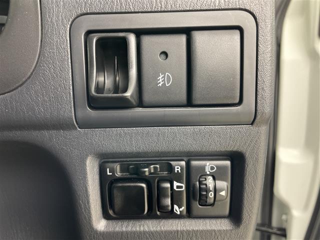 ジムニー ランドベンチャー　４ＷＤ　社外ナビ（ＭＡＸ５００）　ＣＤ／ワンセグＴＶ　ハーフレザーシート　Ｄ席シートヒーター　ルーフレール　社外ＬＥＤヘッドライト　ドアミラーヒーター（14枚目）