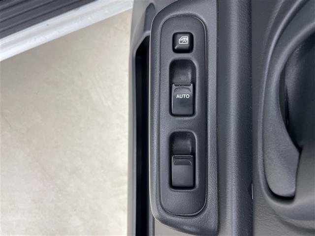 ジムニー ランドベンチャー　４ＷＤ　社外ナビ（ＭＡＸ５００）　ＣＤ／ワンセグＴＶ　ハーフレザーシート　Ｄ席シートヒーター　ルーフレール　社外ＬＥＤヘッドライト　ドアミラーヒーター（18枚目）