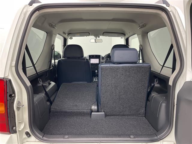 ジムニー ランドベンチャー　４ＷＤ　社外ナビ（ＭＡＸ５００）　ＣＤ／ワンセグＴＶ　ハーフレザーシート　Ｄ席シートヒーター　ルーフレール　社外ＬＥＤヘッドライト　ドアミラーヒーター（27枚目）