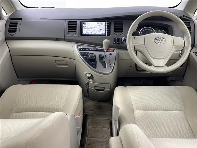 アイシス Ｌ　横滑り防止　スマートキー　プッシュスタート　社外ドライブレコーダー（2枚目）