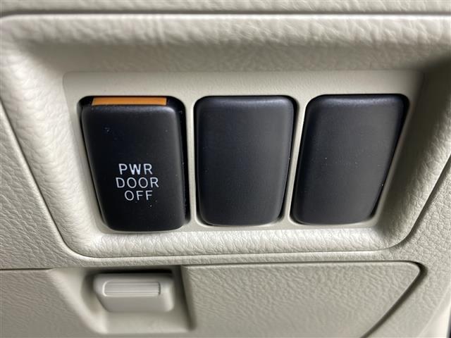 アイシス Ｌ　横滑り防止　スマートキー　プッシュスタート　社外ドライブレコーダー（15枚目）