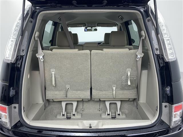 アイシス Ｌ　横滑り防止　スマートキー　プッシュスタート　社外ドライブレコーダー（30枚目）