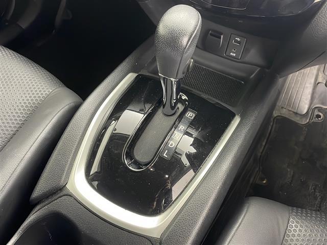 エクストレイル ２０Ｘ　エマージェンシーブレーキパッケージ　・パートタイム４ＷＤ・純正ナビ（ＣＤ／ＢＴ／フルセグＴＶ／ＳＤ／ＵＳＢ）・全方位カメラ・エマージェンシーブレーキ・シートヒーター（前席）・クルーズコントロール・ビルトインＥＴＣ・アイドリングストップ（15枚目）