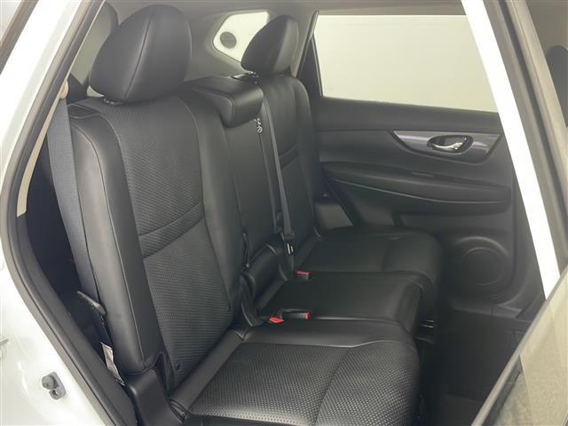 エクストレイル ２０Ｘ　エマージェンシーブレーキパッケージ　・パートタイム４ＷＤ・純正ナビ（ＣＤ／ＢＴ／フルセグＴＶ／ＳＤ／ＵＳＢ）・全方位カメラ・エマージェンシーブレーキ・シートヒーター（前席）・クルーズコントロール・ビルトインＥＴＣ・アイドリングストップ（24枚目）