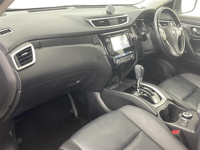 エクストレイル ２０Ｘ　エマージェンシーブレーキパッケージ　・パートタイム４ＷＤ・純正ナビ（ＣＤ／ＢＴ／フルセグＴＶ／ＳＤ／ＵＳＢ）・全方位カメラ・エマージェンシーブレーキ・シートヒーター（前席）・クルーズコントロール・ビルトインＥＴＣ・アイドリングストップ（26枚目）